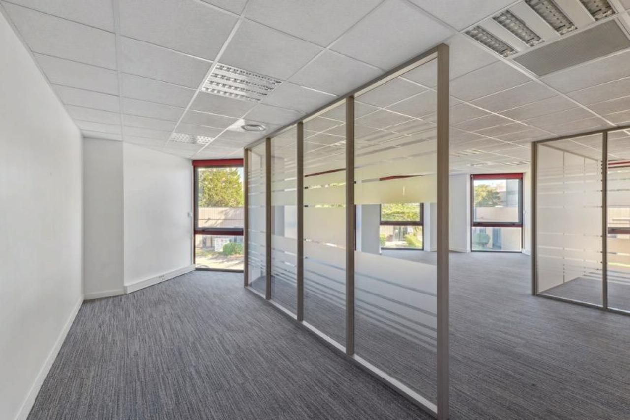 Bureau Vénissieux 7640m² Location bureau Vénissieux Rhône OLBUR2108875 4